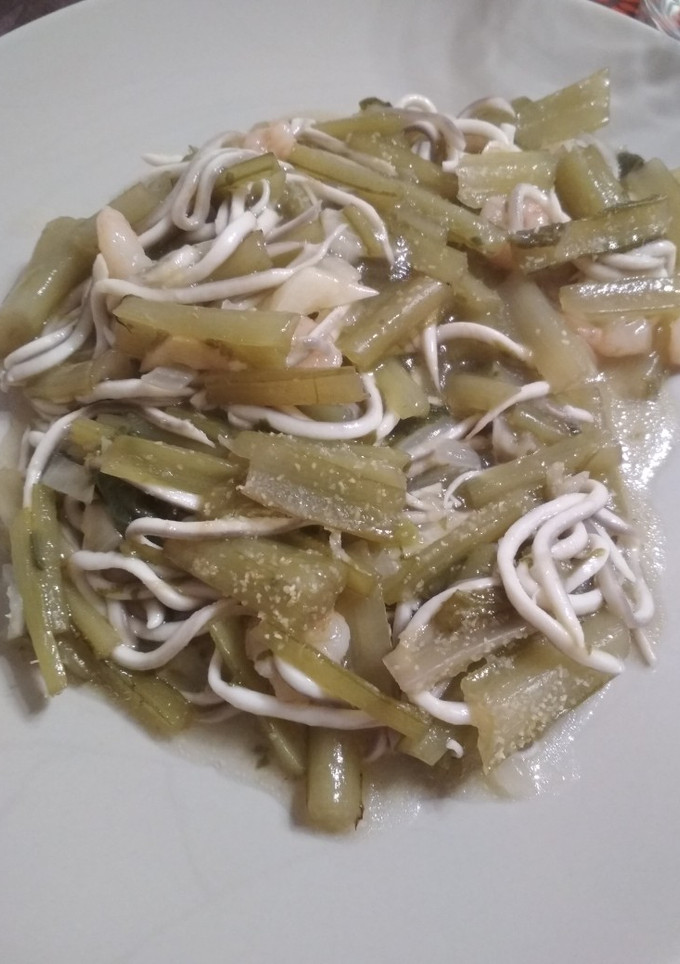Una foto de Borrajas con gulas