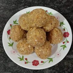 Dink ladoo A picture of Dink ladoo.