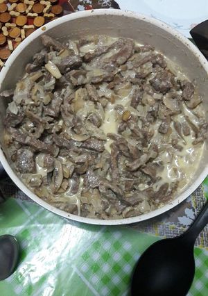 صورة لوصفة لحمه بالكريمه والمشروم.... روعه جدا