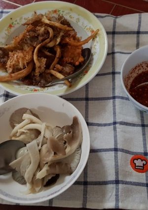 รูปของ เห็ดลวกและเห็ดชุบเกล็ดขนมปัง(2สูตร)+น้ำจิ้ม