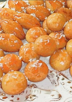 صورة لوصفة رموش الست من مطبخ عكاكة ⁦❤️⁩ حلويات شرقي 🥰