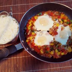 A picture of Egg drop curry.