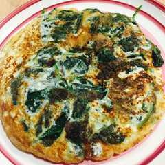 A picture of Tortilla de espinacas y requesón.