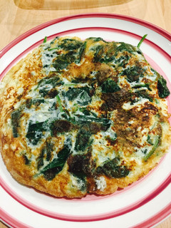 Una foto de Tortilla de espinacas y requesón