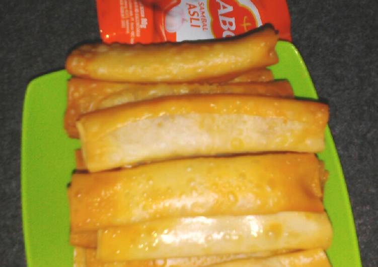 51. Cemilan Kulit Lumpia isi udang
