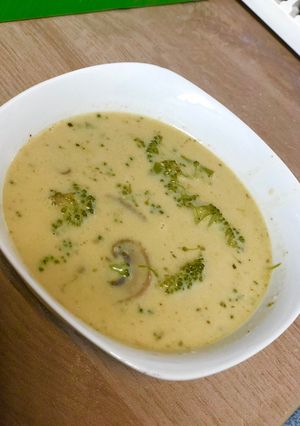 صورة لوصفة شوربه فطر وبروكلي