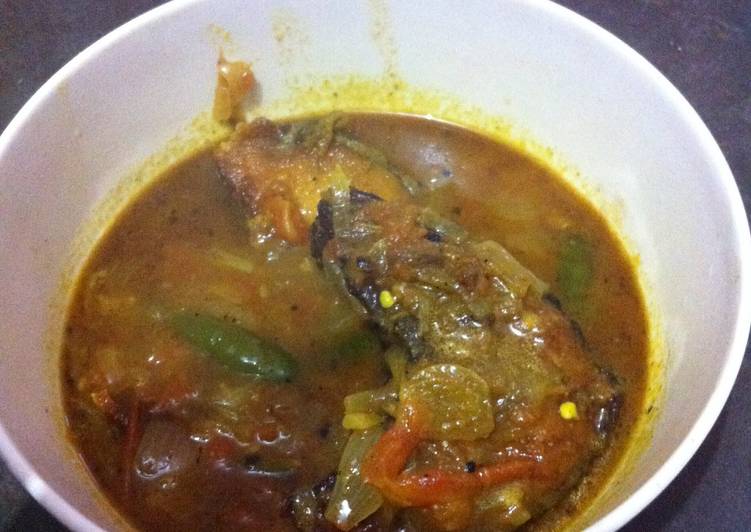 Simple Way to Make Homemade Bengali fish curry