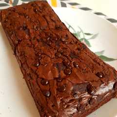Fudgy shiny brownies রেসিপির প্রধান ছবি