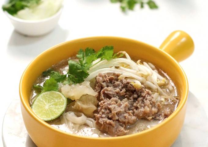 Vietnamese Noodles - Pho Tai Chin Gan