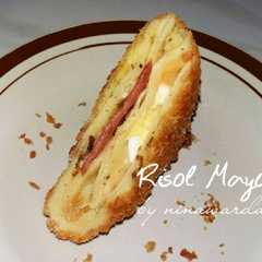 A picture of Risol Mayo.