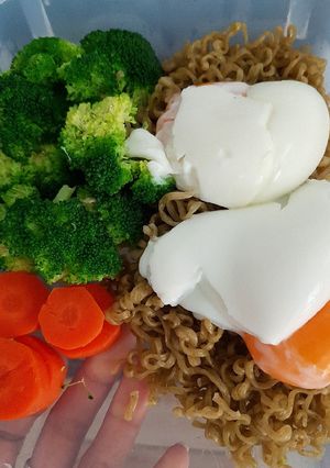 รูปของ บะหมี่ผักไข่ลวกคลีนๆ