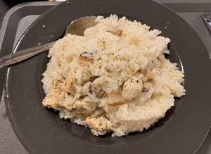 香菇雞肉燉飯(電鍋) 的食譜成品照片