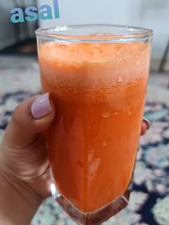 عکسی از دستور آب هویج خالص و طبیعی😋😋😍😍😍