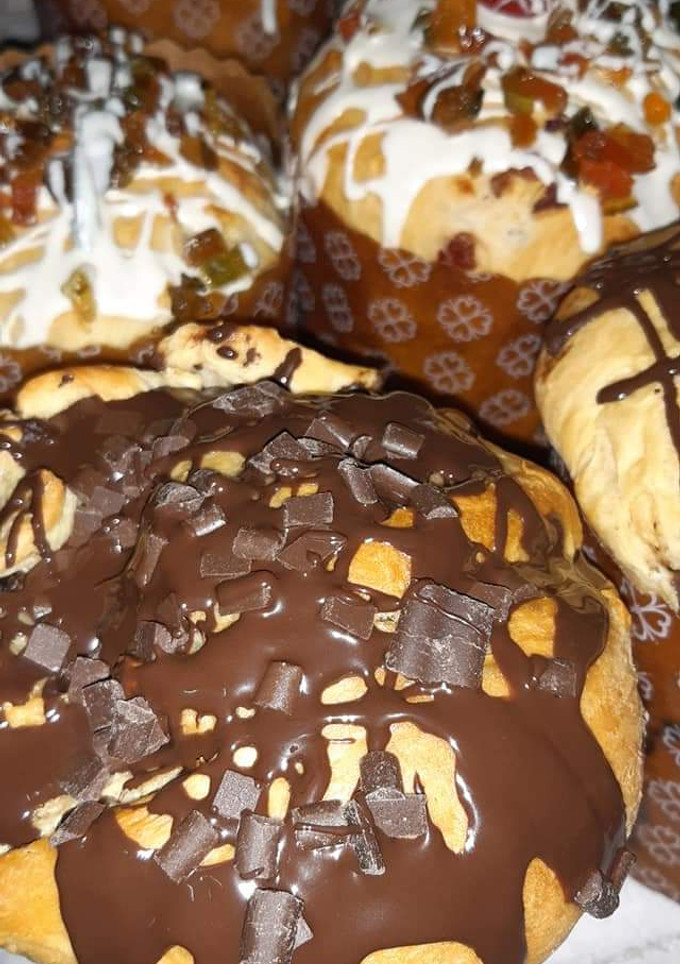 Una foto de Pan dulces súper esponjosos y húmedos 🤤