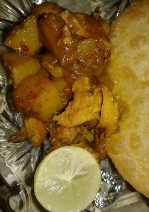 A picture of Baturay & Alu ki tarkari😋.