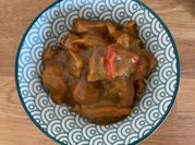 Una foto de curry japonés