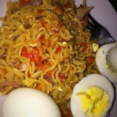 A picture of Indomie extraordinaire.