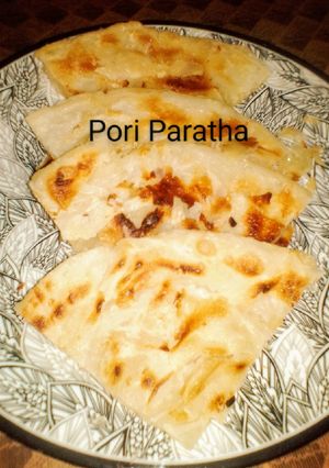 A picture of Pori Paratha.