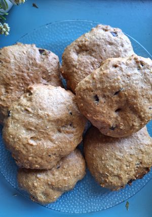 Una foto de 🍪Galletitas veganas de banana 🍌 coco rallado 🥥 y chips de chocolate 🍫