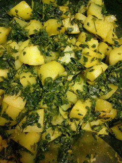 मेथी आलू (Methi aloo recipe in hindi) रेसिपी मुख्य फोटो