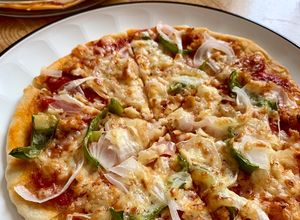 Foto resep Thin-crust pizza