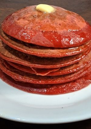 Una foto de Panquecas o Panqueques de Remolacha/Beterraga/Betabel