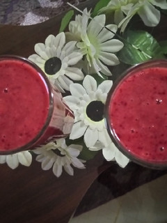 A picture of Fresh fruits juice.