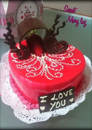 Una foto de Tarta corazón roja para San Valentín