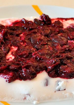 Foto principal de Tarta fría de queso con cerezas