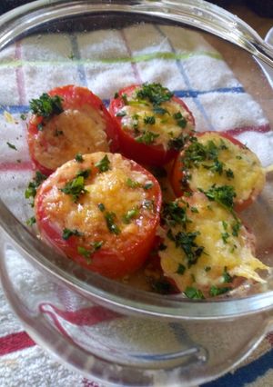A picture of Grilled stuffed tomatoes.