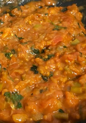 A picture of Andhra style tomato gravy.