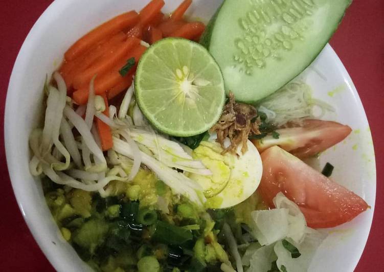 Bagaimana Menyiapkan Soto Ayam, Lezat