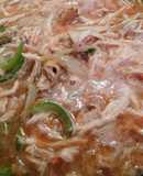 Carne desmenuzado en salsa