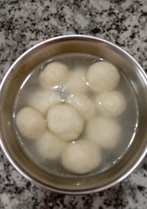 પનીર ના રસગુલ્લા રેસીપી મુખ્ય ફોટો