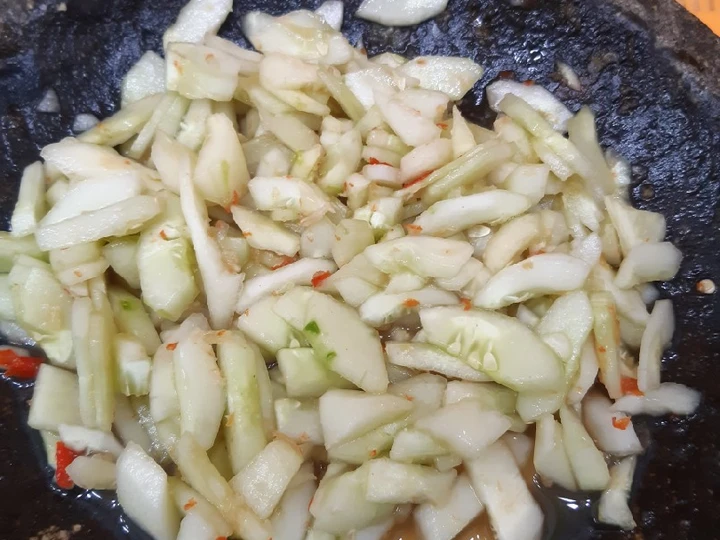 Cara Gampang Menyiapkan Resep  Karedok timun (Reuceuh) ala sunda yang Enak, Lezat Sekali