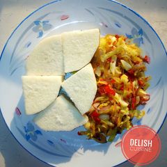 Boiled yam and cabbage sauce A picture of Boiled yam and cabbage sauce.
