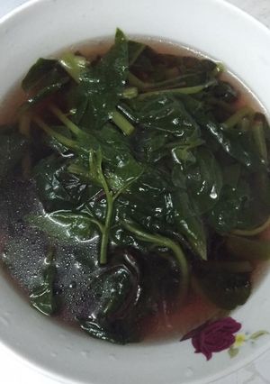 Hình của món Canh mồng tơi đỏ.