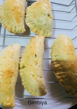 A picture of Baked Meat pie.