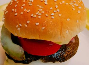 Una foto de Hamburguesa de Portobello, al chipotle