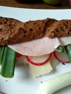 Gluténmentes barna rizslisztes, lenmaglisztes bagett recept fotója