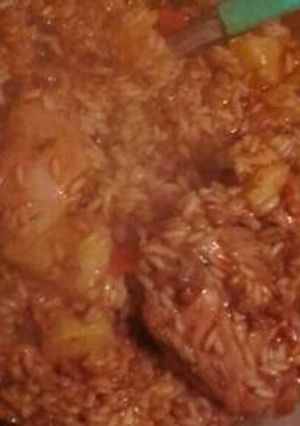 Una foto de Guiso de arroz con lenteja y pollo