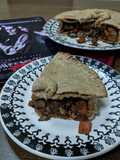 "Sweeney Todd" (Torta estilo inglesa de cogumelos e soja)