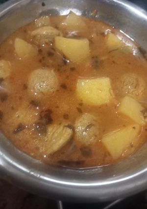 A picture of Soya bean with potato.