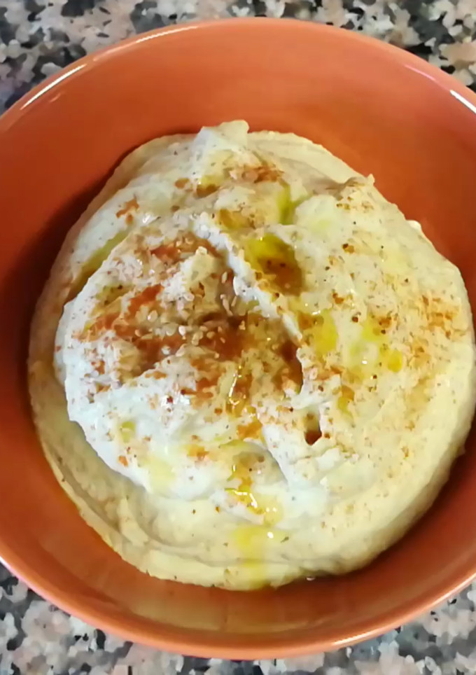 Una foto de Hummus de garbanzos