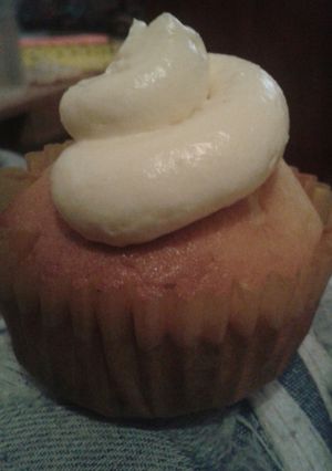 Una foto de Cupcakes de Vainilla con Cobertura de Buttercream