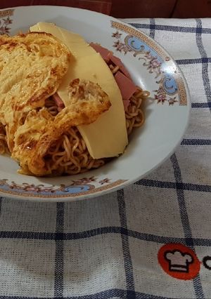 รูปของ ไข่เจียวบะหมี่ชีส