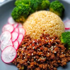 A picture of Sticky Tamarind Beef.