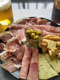 Una foto de El aperitivo de las 12:00 (4)