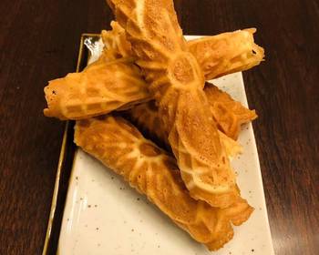 Popular Cuisine Pizzelle Cookies Rolls Kue Semprong With egg whites Delicious