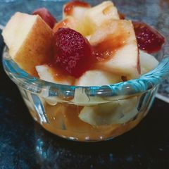 A picture of Apple juicy fruit Chaat.